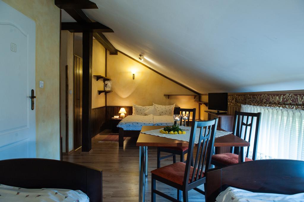 Villa Ambra กดัญสก์ ภายนอก รูปภาพ